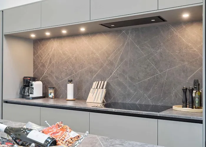 Bright And Lovely In