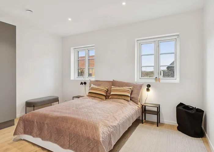 Bright And Lovely In * Σκάγκεν